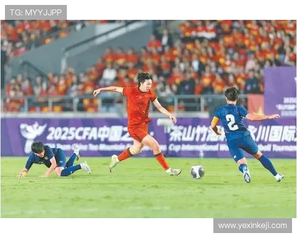 连续颠球过人惊艳永川！中国女足新星演绎教科书级技巧