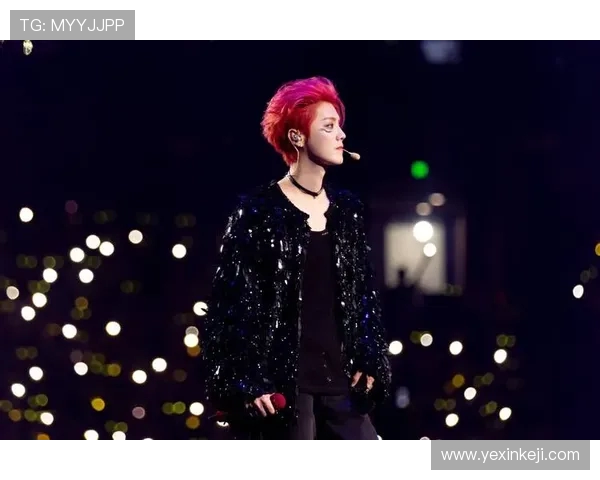 鹿晗 2025 巡演排练现解压新招:花式足球玩转舞台活力(3)